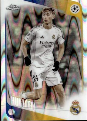 Dean Huijsen Raywave Refractor Topps Chrome UEFA Club Competitions   39 NM0