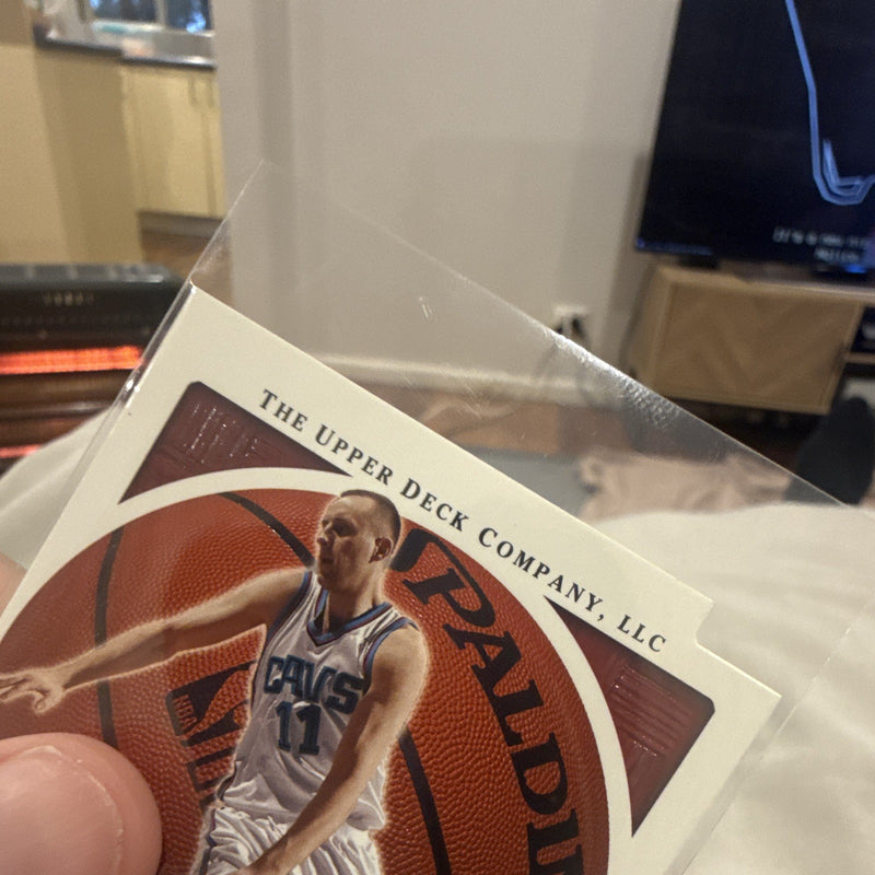 Upper Deck Standing "O" Zydrunas Ilgauskas Insert Cavaliers 2003 04 #112