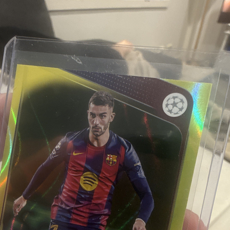 Topps Ferran Torres Yellow Refractor Topps Chrome UEFA Champions League 1382