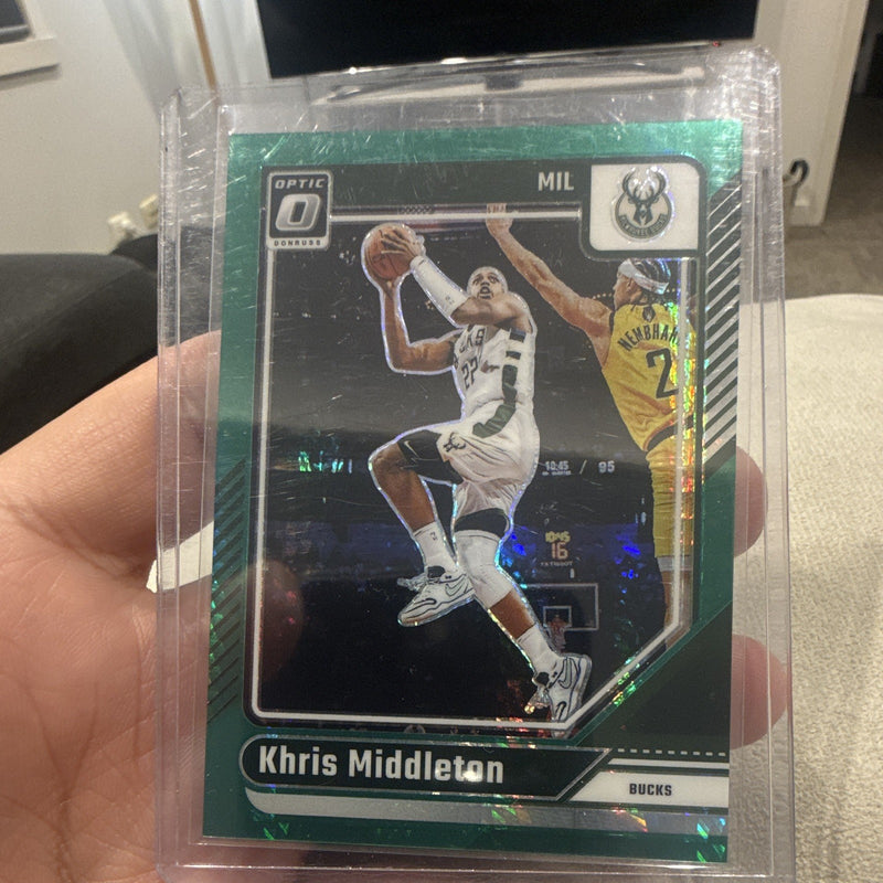 Panini Donruss Optic 2024 25 Khris Middleton Green Prizm #177 095/2490