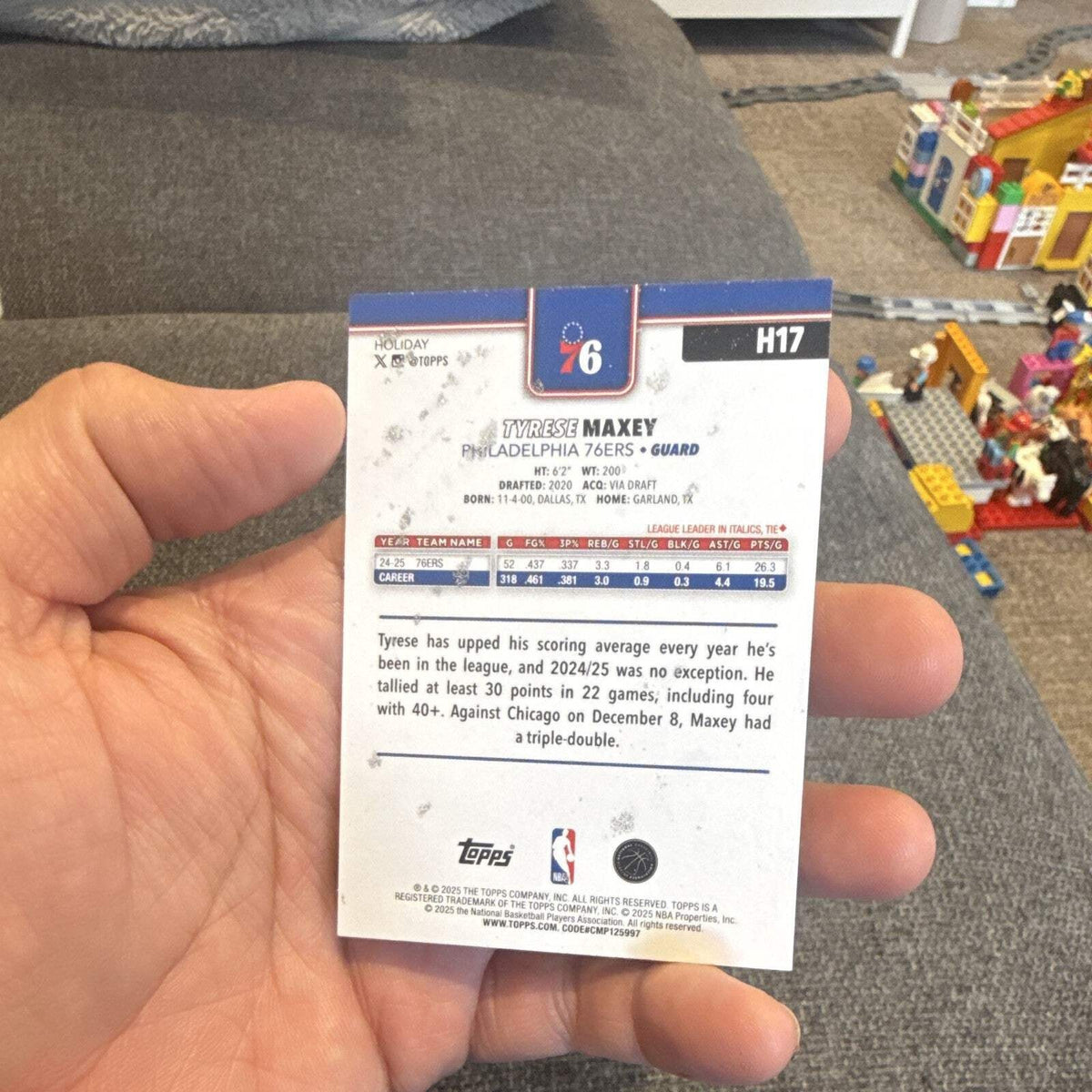 Topps Holiday Insert Tyrese Maxey Philadelphia 76ers H17 NBA 2024 252