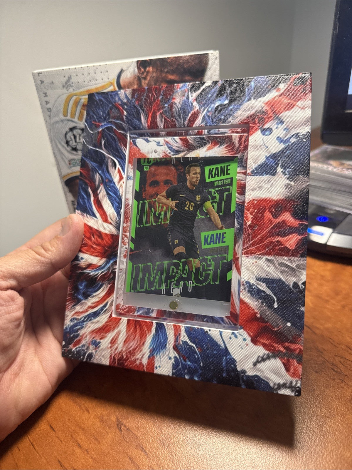 Harry Kane Top Class Hero 212 NM With Custom Cardmate Stand5