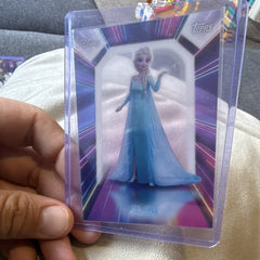Topps Disney Neon 2026 Illuminated Neon Lights Elsa NPL-8 Trading Card0