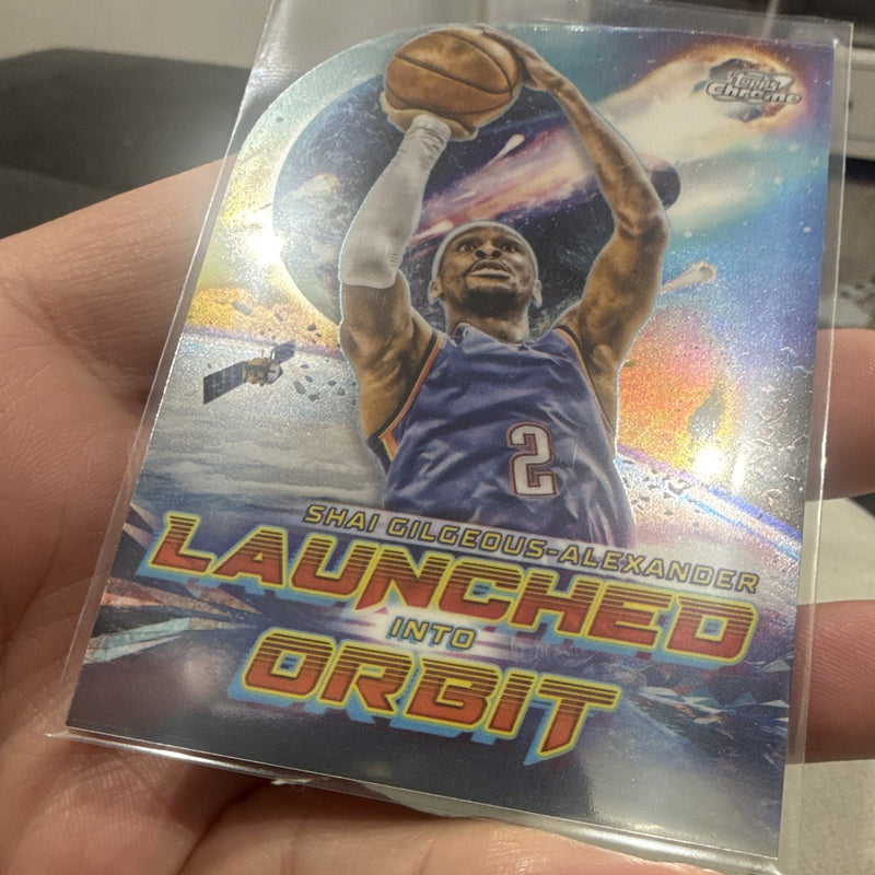 Shai Gilgeous Alexander Launched Into Orbit LIO 17 Topps Chrome Thunder3