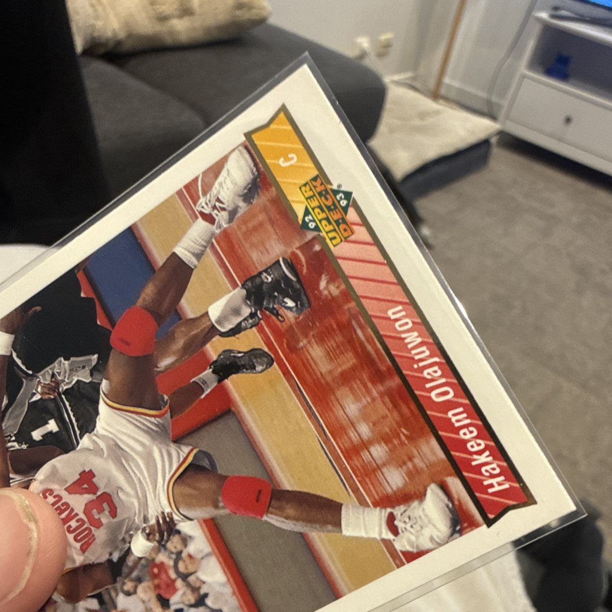 Upper Deck Hakeem Olajuwon Base Set #136 Houston Rockets NBA3
