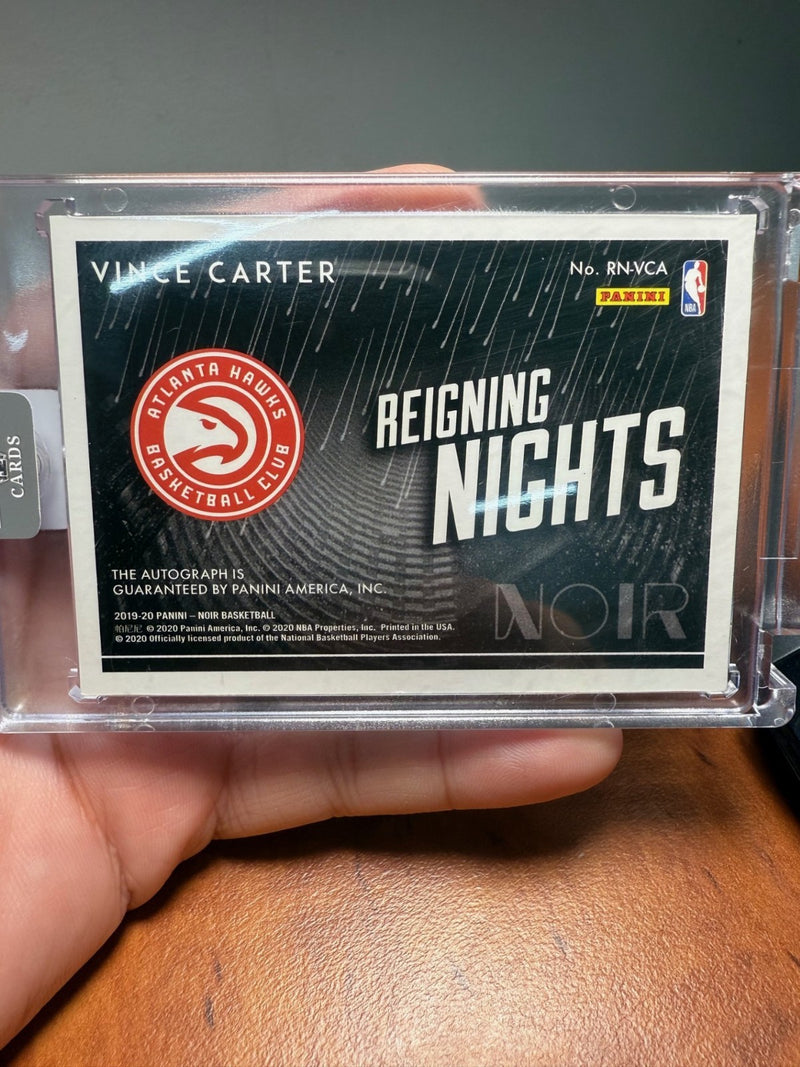 2019-20 Panini Noir Reigning Nights Signatures Vince Carter3