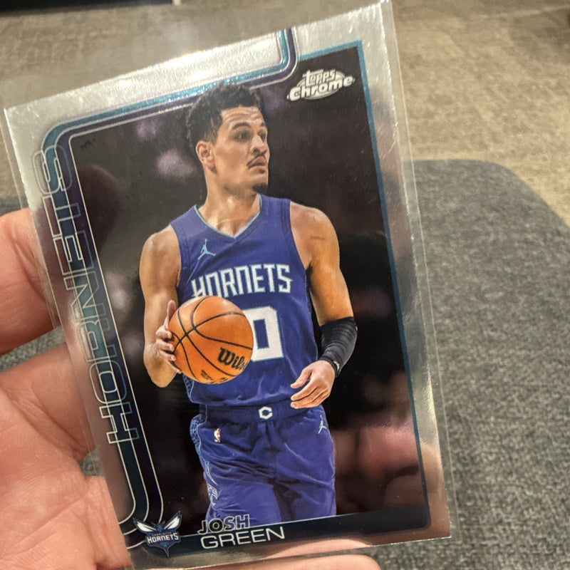 Topps Josh Green Base Topps Chrome NBA Charlotte Hornets #47 20252