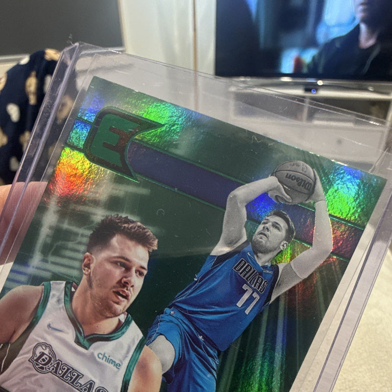 Panini Chronicles Essentials Luka Dončić Insert #304 Dallas Mavericks 2021 222
