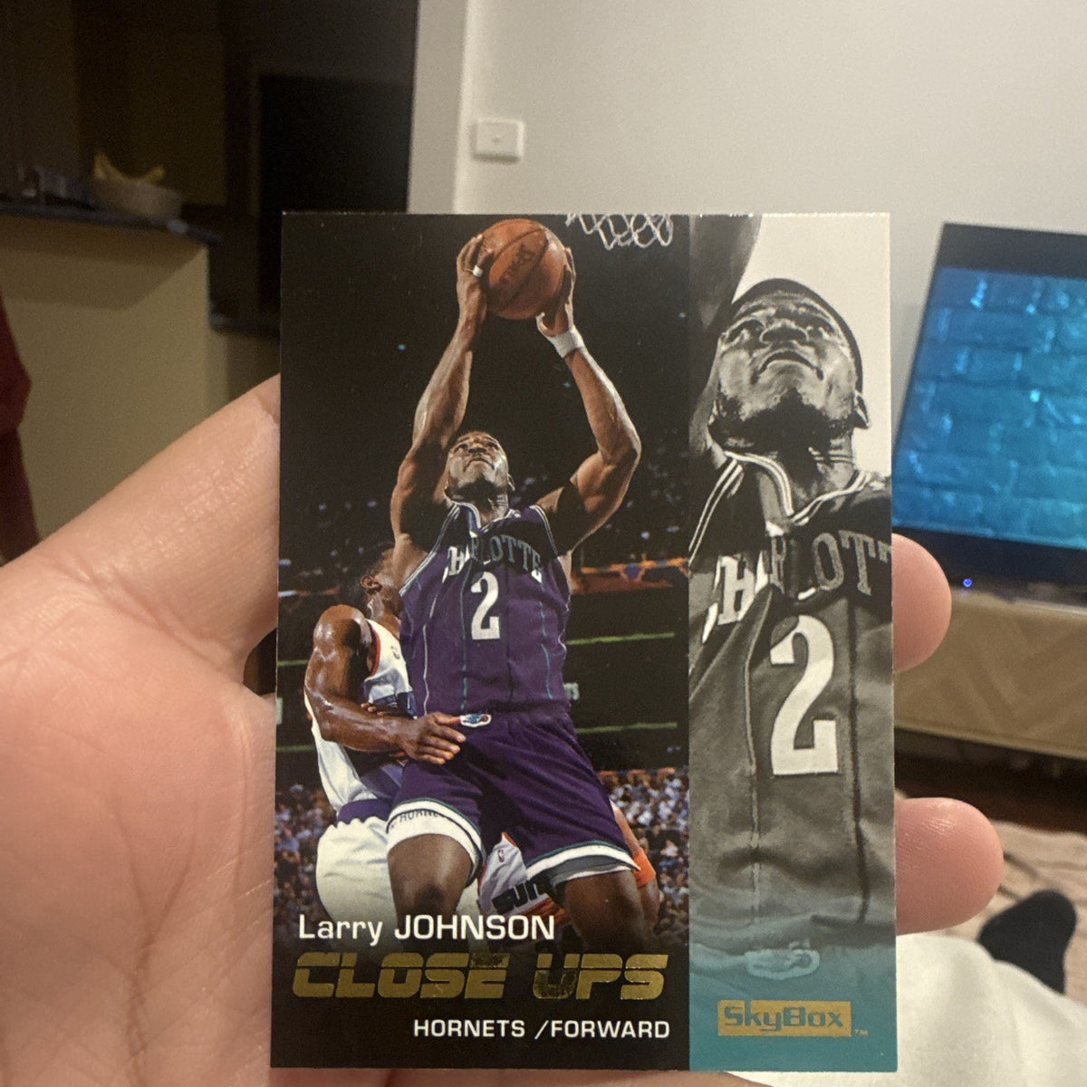 SkyBox Close Ups Insert Larry Johnson Charlotte Hornets 2008 09 #1750