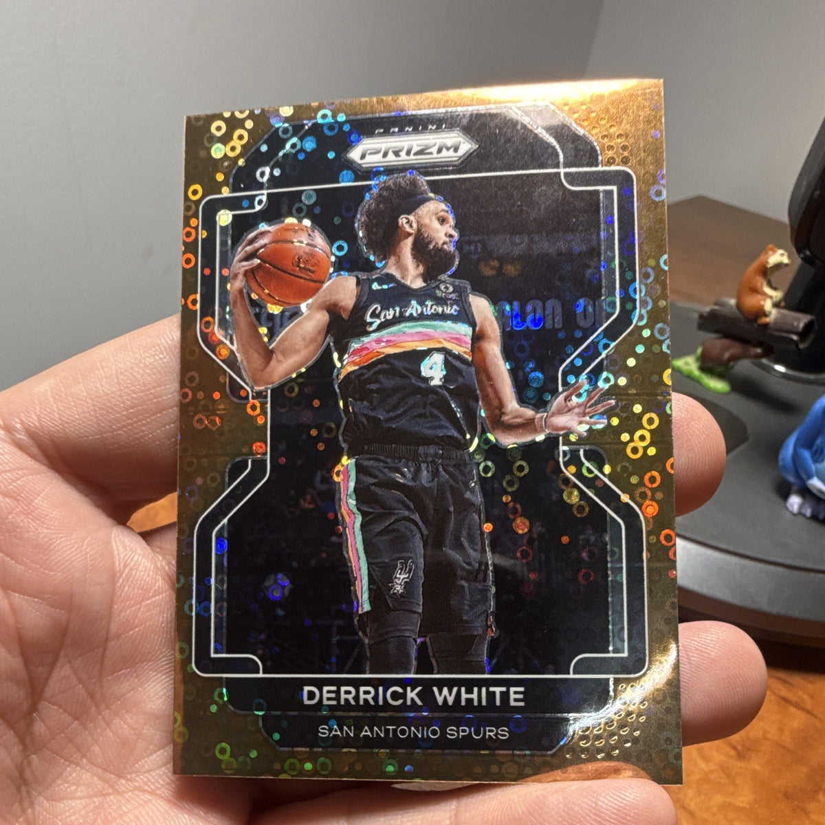Panini Prizm 2021 22 Derrick White San Antonio Spurs No. 19 Parallel 17/200