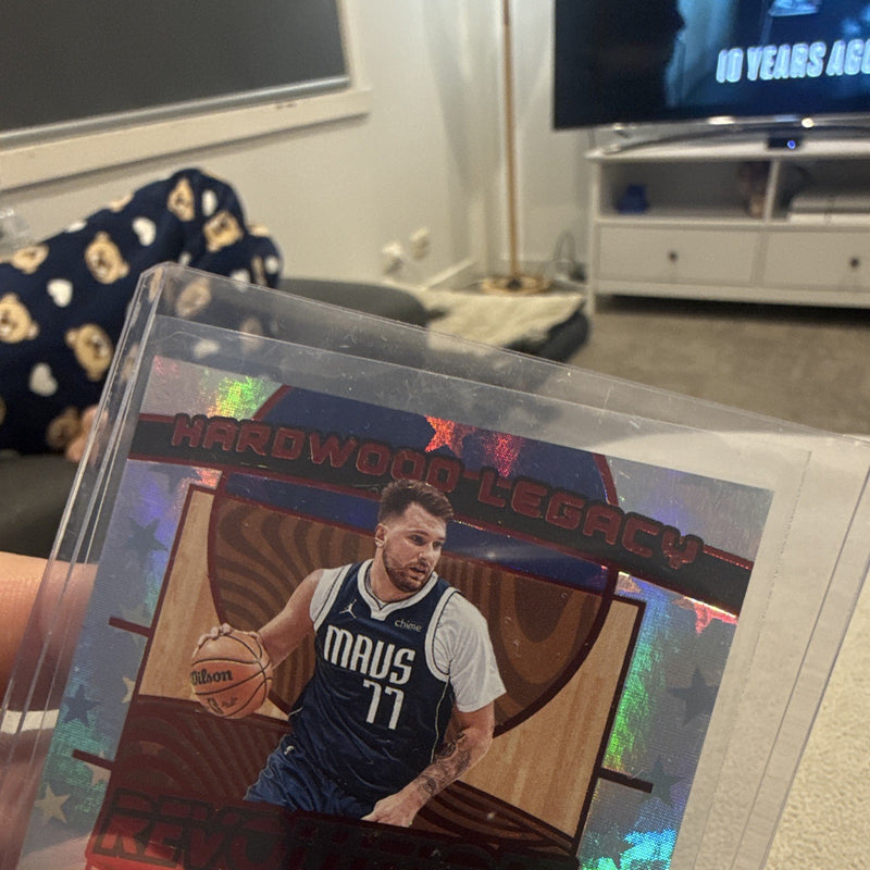 Panini Revolution 2024 25 Hardwood Legacy Astro Luka Dončić #1 178/2993