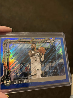 Damian Lillard Holiday Insert H44 Topps Holiday Milwaukee Bucks 2024 25 NBA0