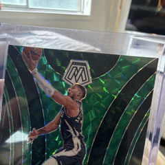 Panini Mosaic Giannis Antetokounmpo Elevate Insert #9 Milwaukee Bucks 2024 252