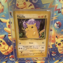 Wizards of the Coast Pikachu 58/102 Jungle Unlimited 1999 w/ 1/1 Cardmate Stand0