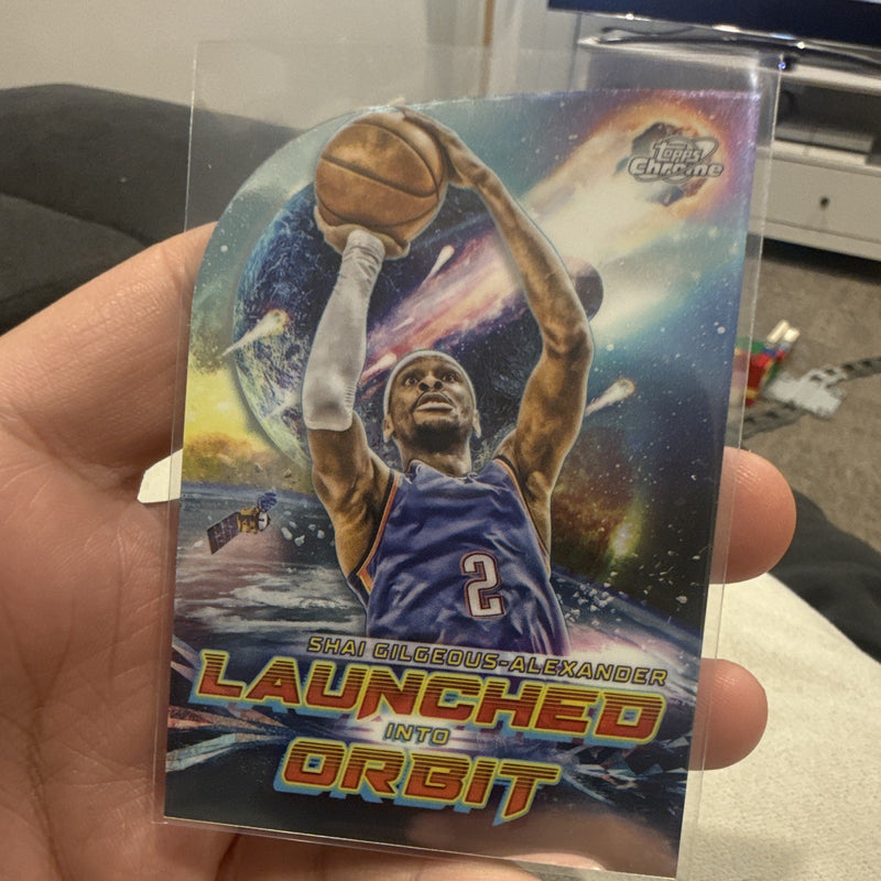 Shai Gilgeous Alexander Launched Into Orbit LIO 17 Topps Chrome Thunder0