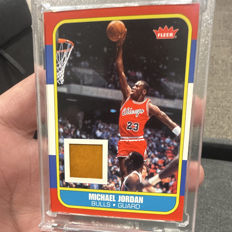 Fleer 2007 08 NBA Michael Jordan Chicago Bulls Memorabilia M47TX0