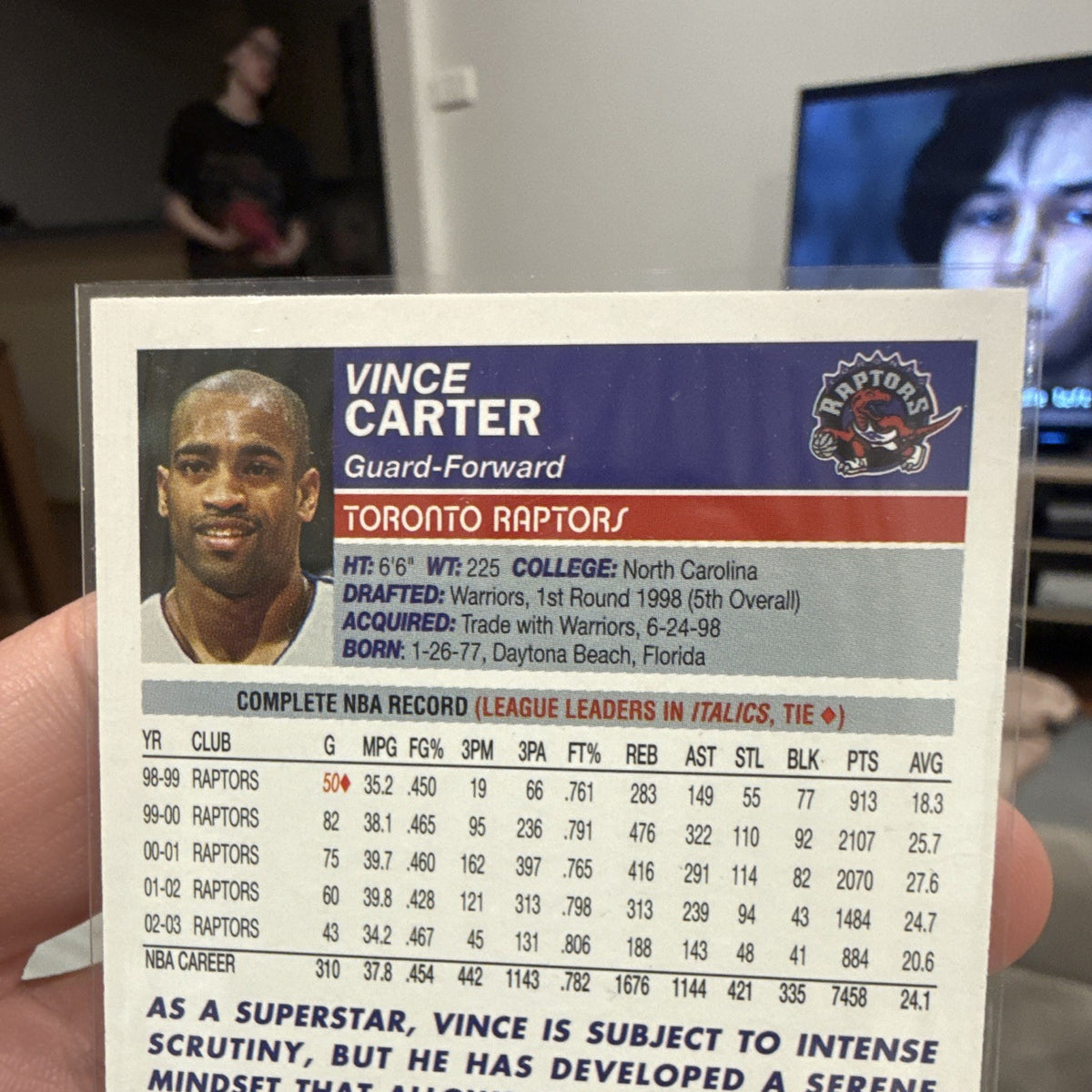 Topps Vince Carter Base Set 2003 04 Toronto Raptors #15 NBA Basketball Card2