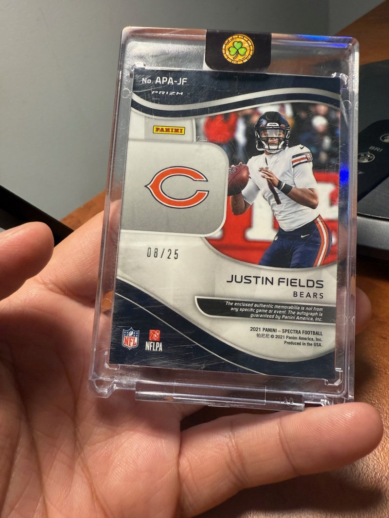 2021 Panini Spectra Justin Fields Rookie Auto4