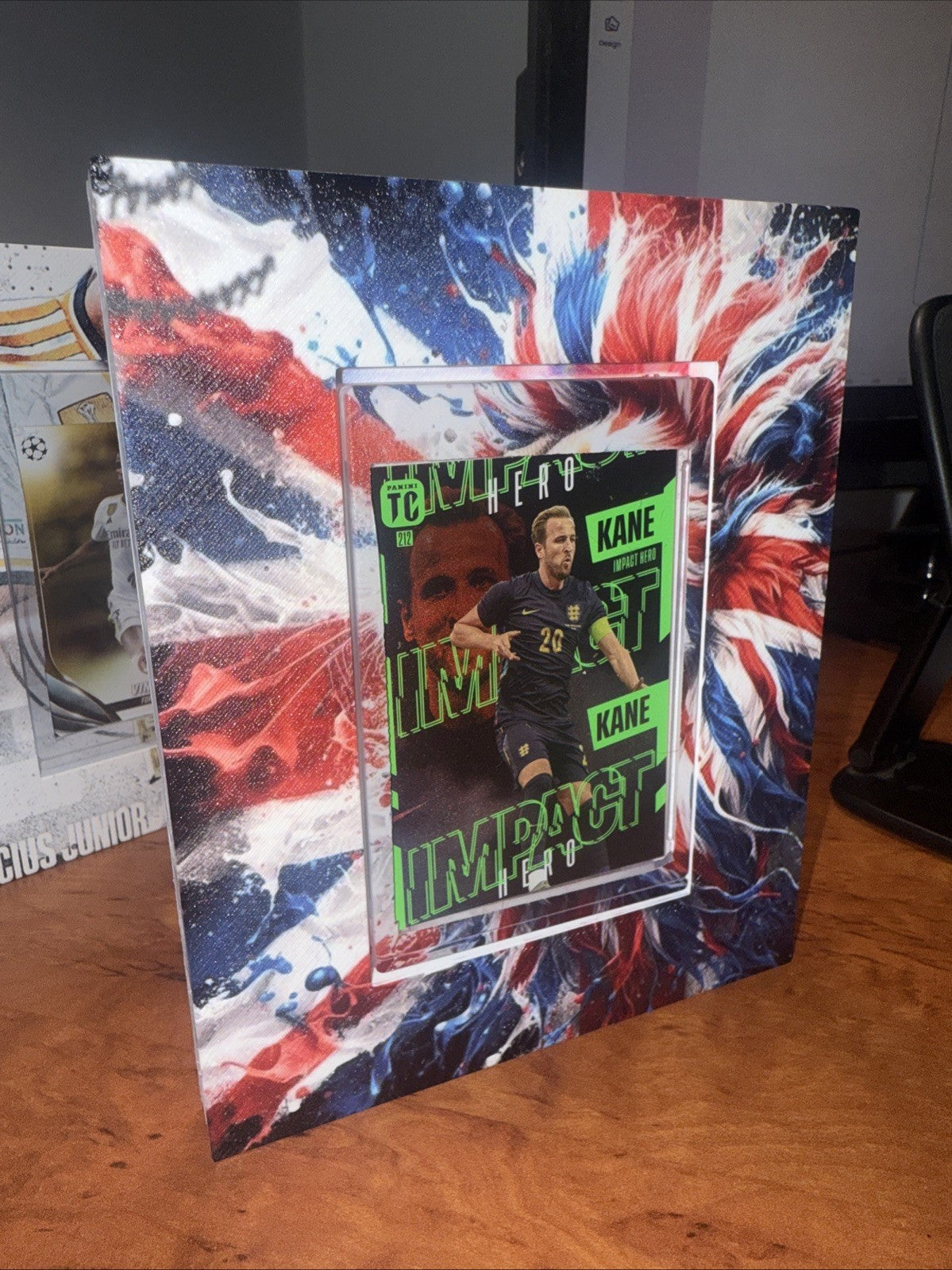 Harry Kane Top Class Hero 212 NM With Custom Cardmate Stand6