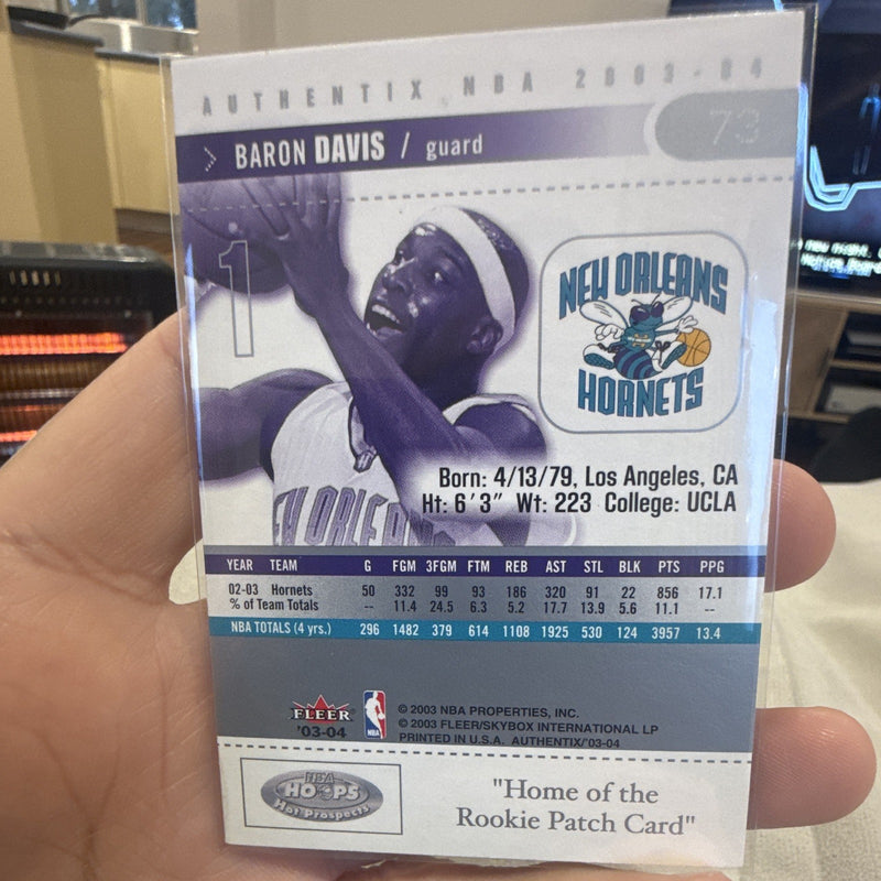 Fleer Baron Davis Arena Access Authentix NBA 2003 04 #73 Hornets1