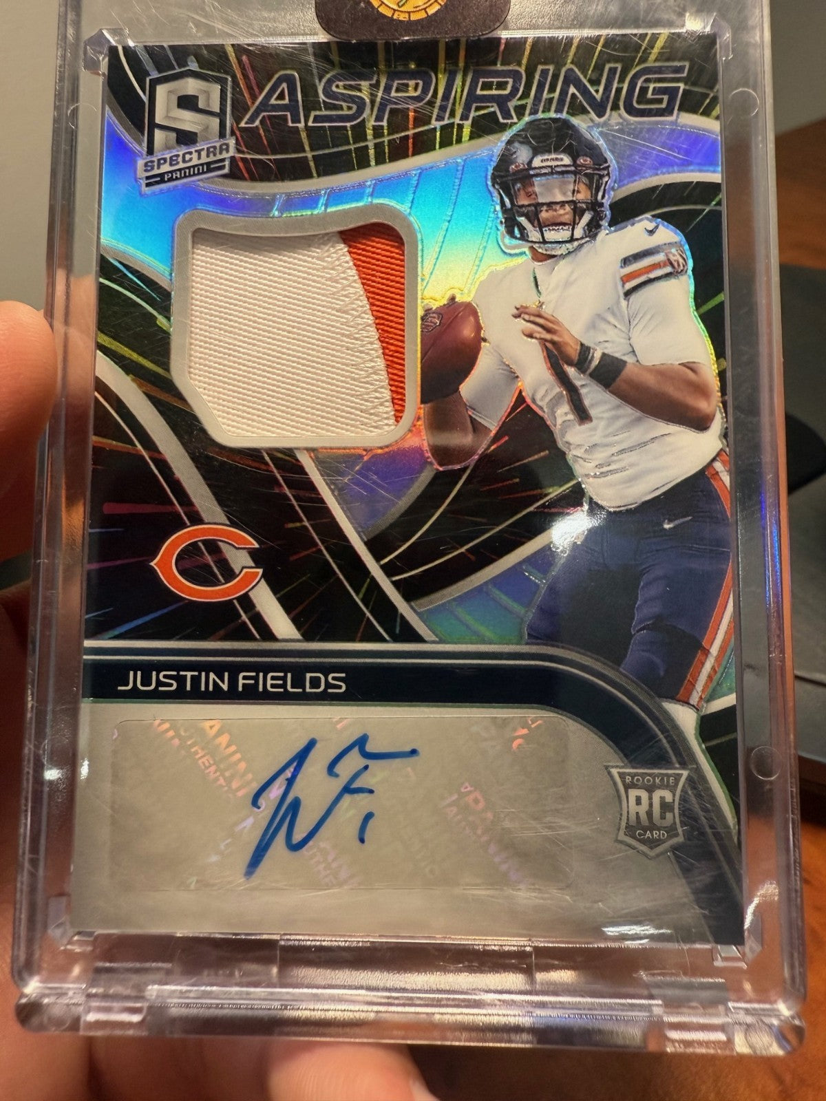 2021 Panini Spectra Justin Fields Rookie Auto0
