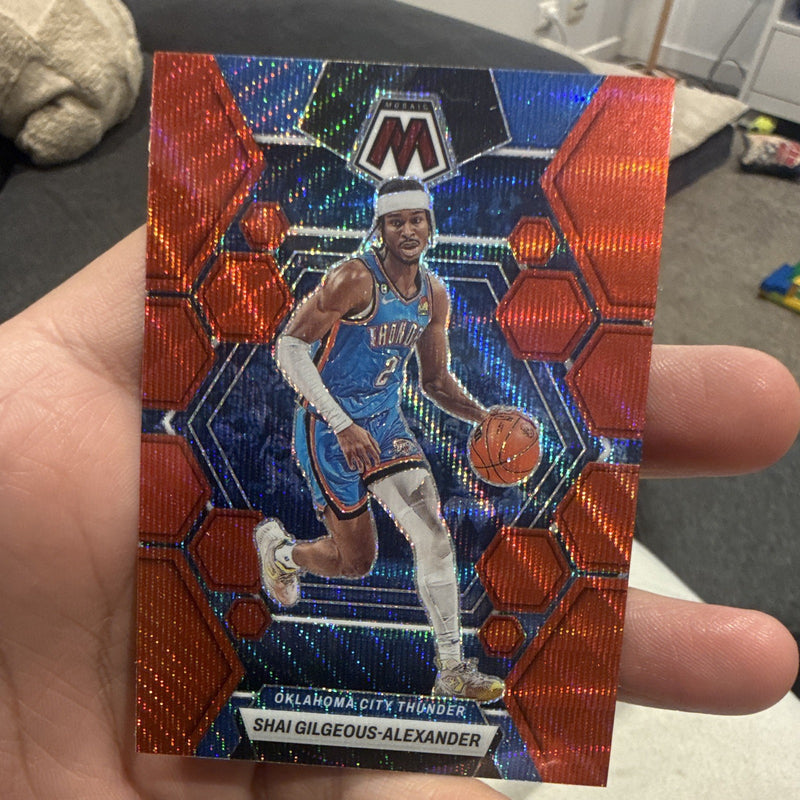 Shai Gilgeous Alexander Parallel 2022 23 Panini Mosaic Basketball No. 4 OKC0
