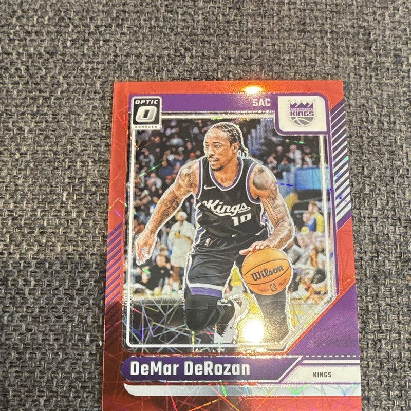 Panini Donruss Optic DeMar DeRozan Sacramento Kings #218 Parallel 298/2991