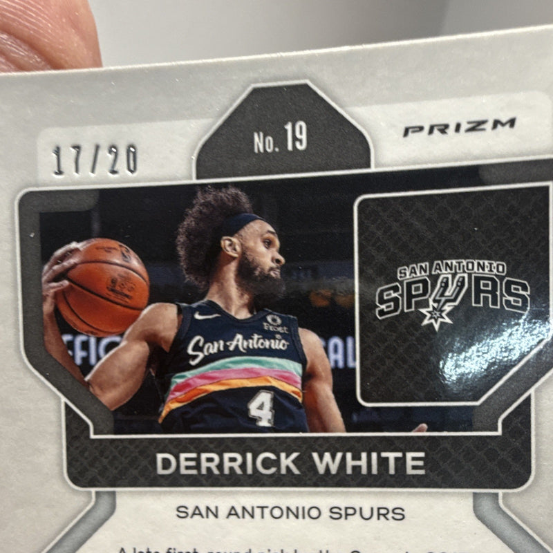 Panini Prizm 2021 22 Derrick White San Antonio Spurs No. 19 Parallel 17/204