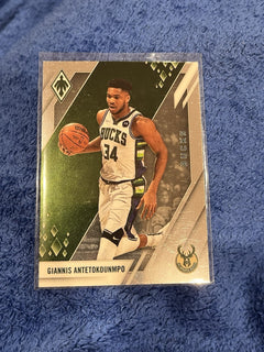Panini Chronicles Phoenix Giannis Antetokounmpo Base 680 Milwaukee Bucks0