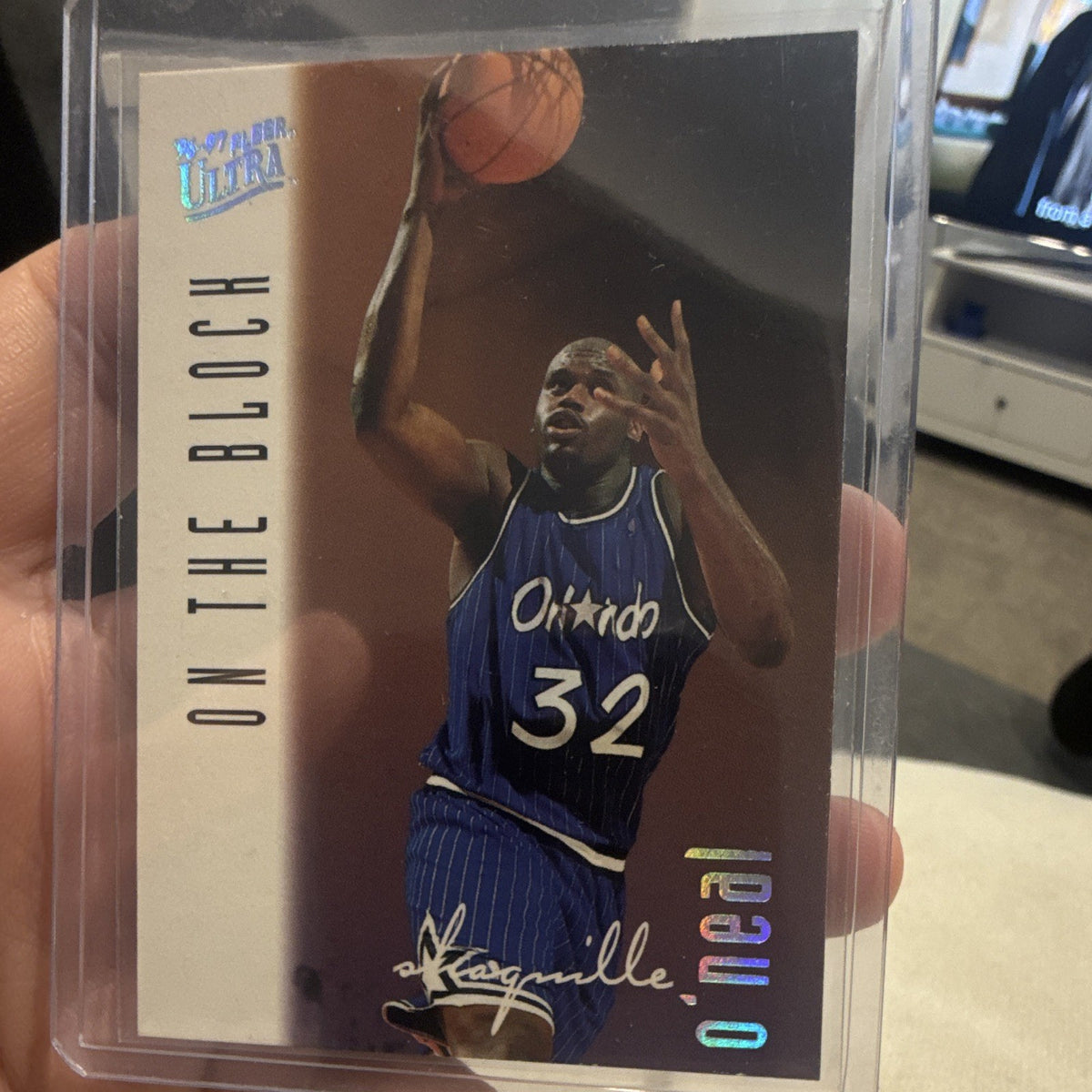 Fleer Ultra 1996-97 Shaquille O'Neal On the Block Insert #135 Magic0