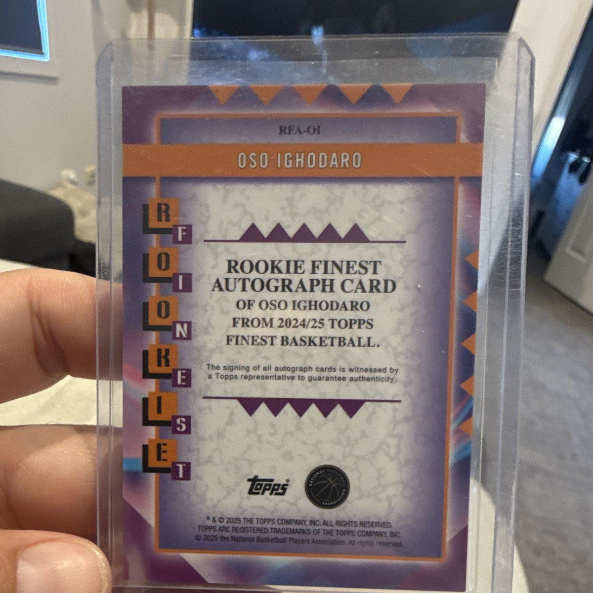Topps Finest Basketball 2024 25 Oso Ighodaro Rookie Finest Auto RFA 011
