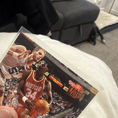 Hakeem Olajuwon 1992 93 Fleer Ultra Base Set #72 Houston Rockets3