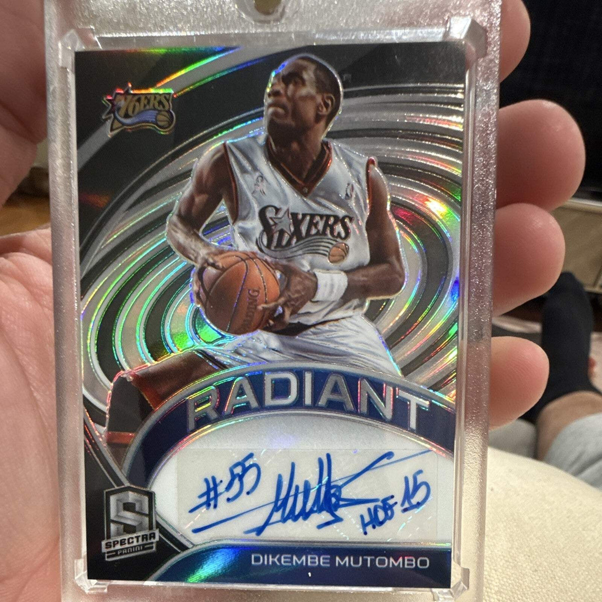 Panini Spectra 2020 21 Dikembe Mutombo Radiant Prizm Auto 09/49 RSI DMU0