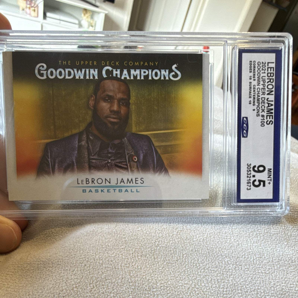 Upper Deck 2021 Goodwin Champions LeBron James #100 CGC 9.5 Graded0