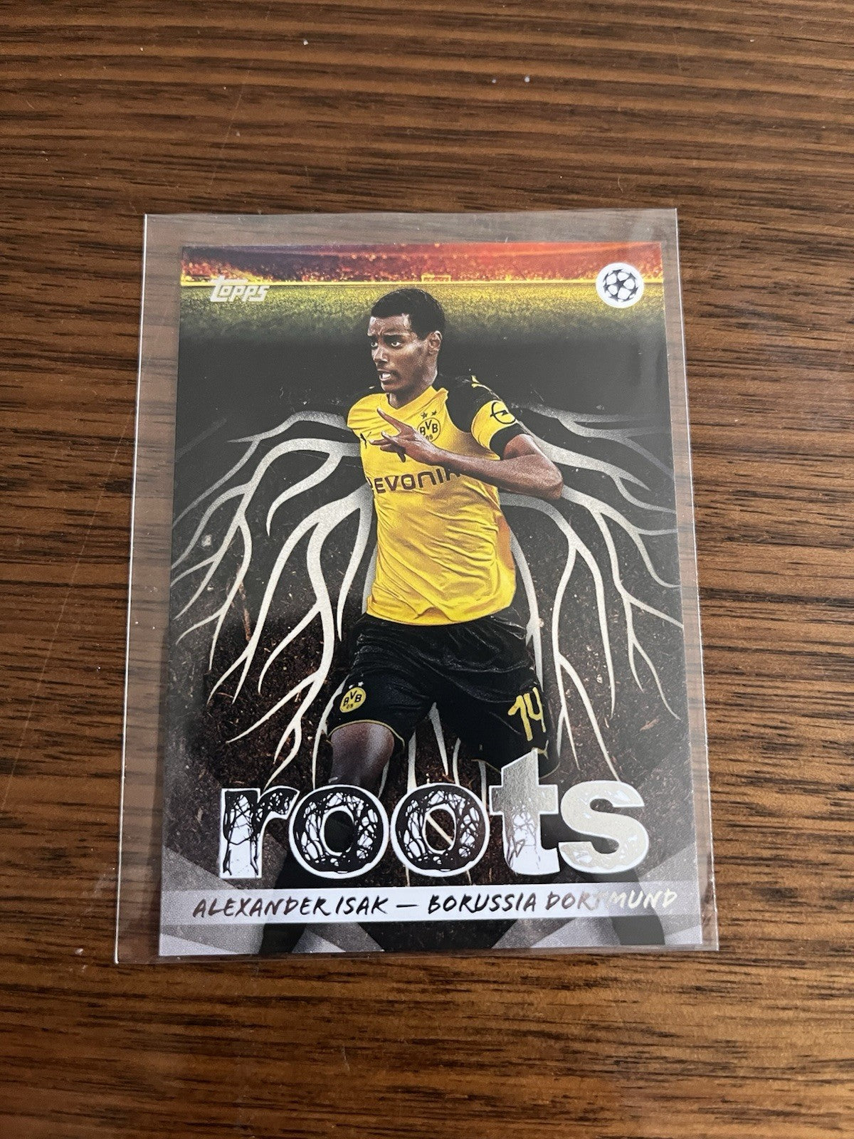 Alexander Isak Roots RT 3 Topps UEFA Champions League   Roots Insert Dortmund0