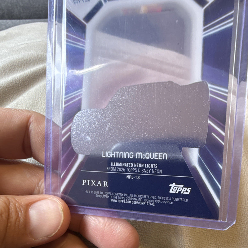 Topps 2026 Disney Neon Lightning McQueen Illuminated Neon Lights Insert NPL-132