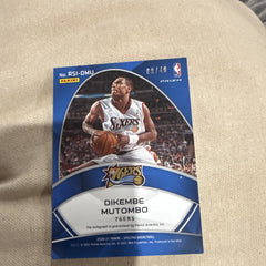 Panini Spectra 2020-21 Dikembe Mutombo Radiant Prizm Auto 09/49 RSI-DMU2