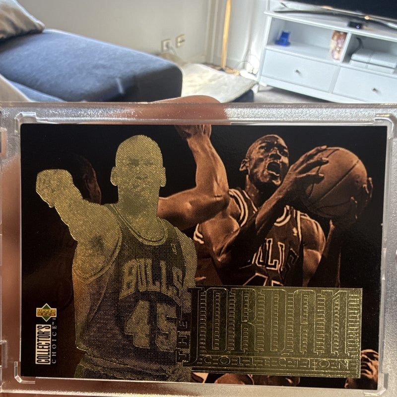 Upper Deck Collector's Choice Beginnings of a Superstar Michael Jordan JC40