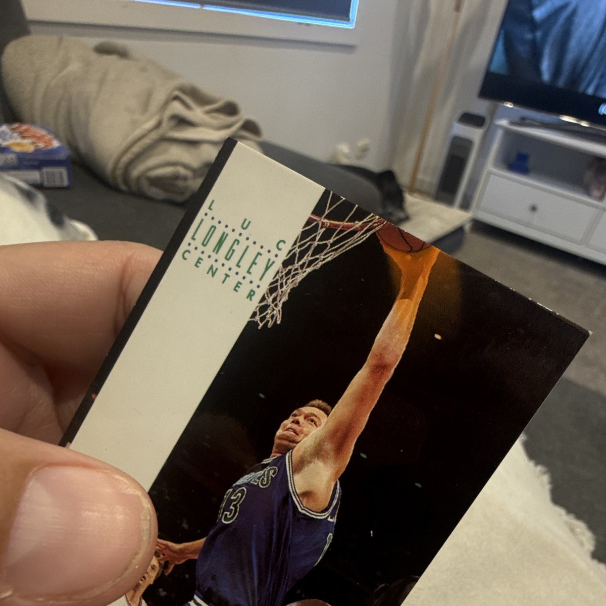 SkyBox Premium 1993 94 Luc Longley Minnesota Timberwolves #250 NBA Card2
