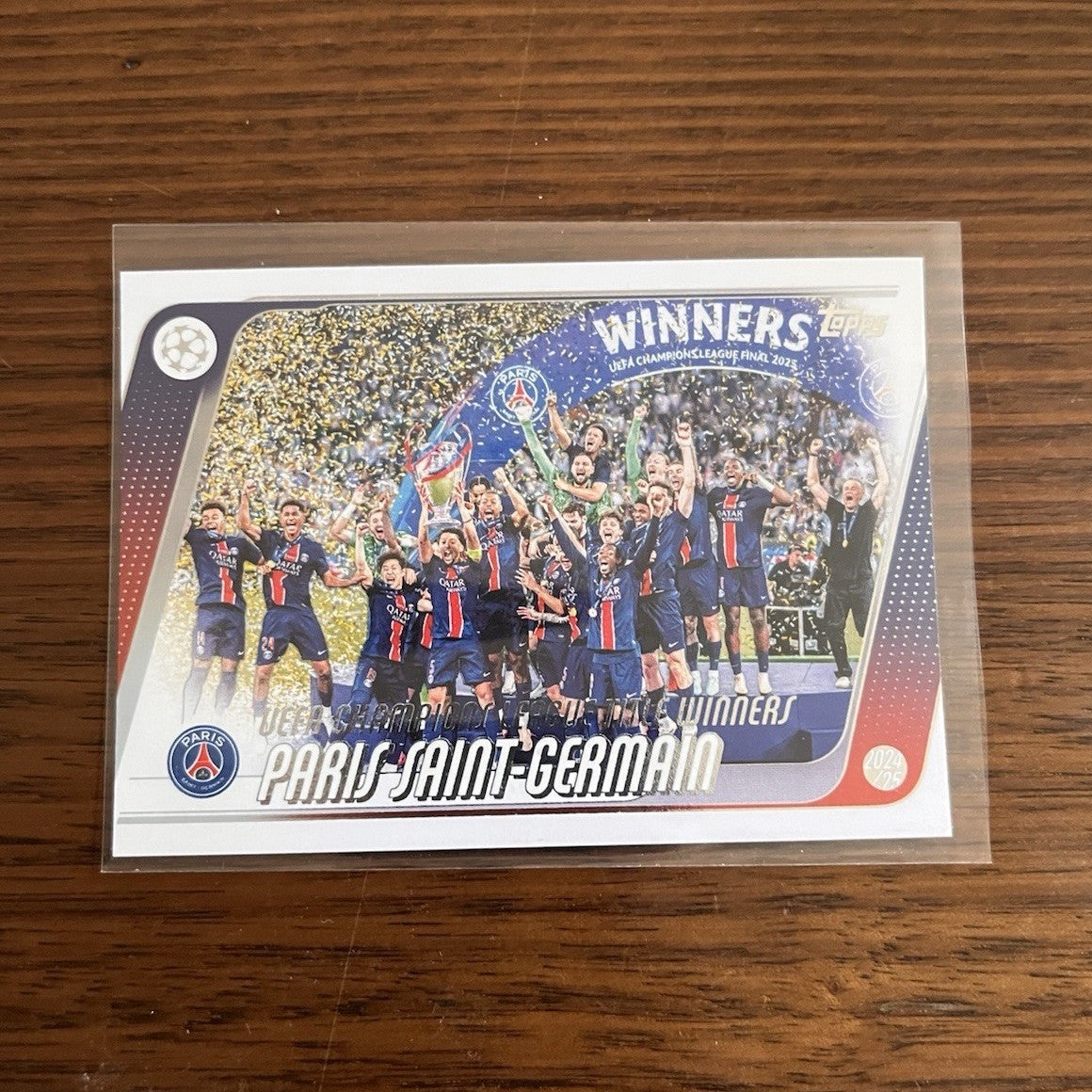 Topps UCL Paris Saint Germain Winners Team Celebration #166 24 250