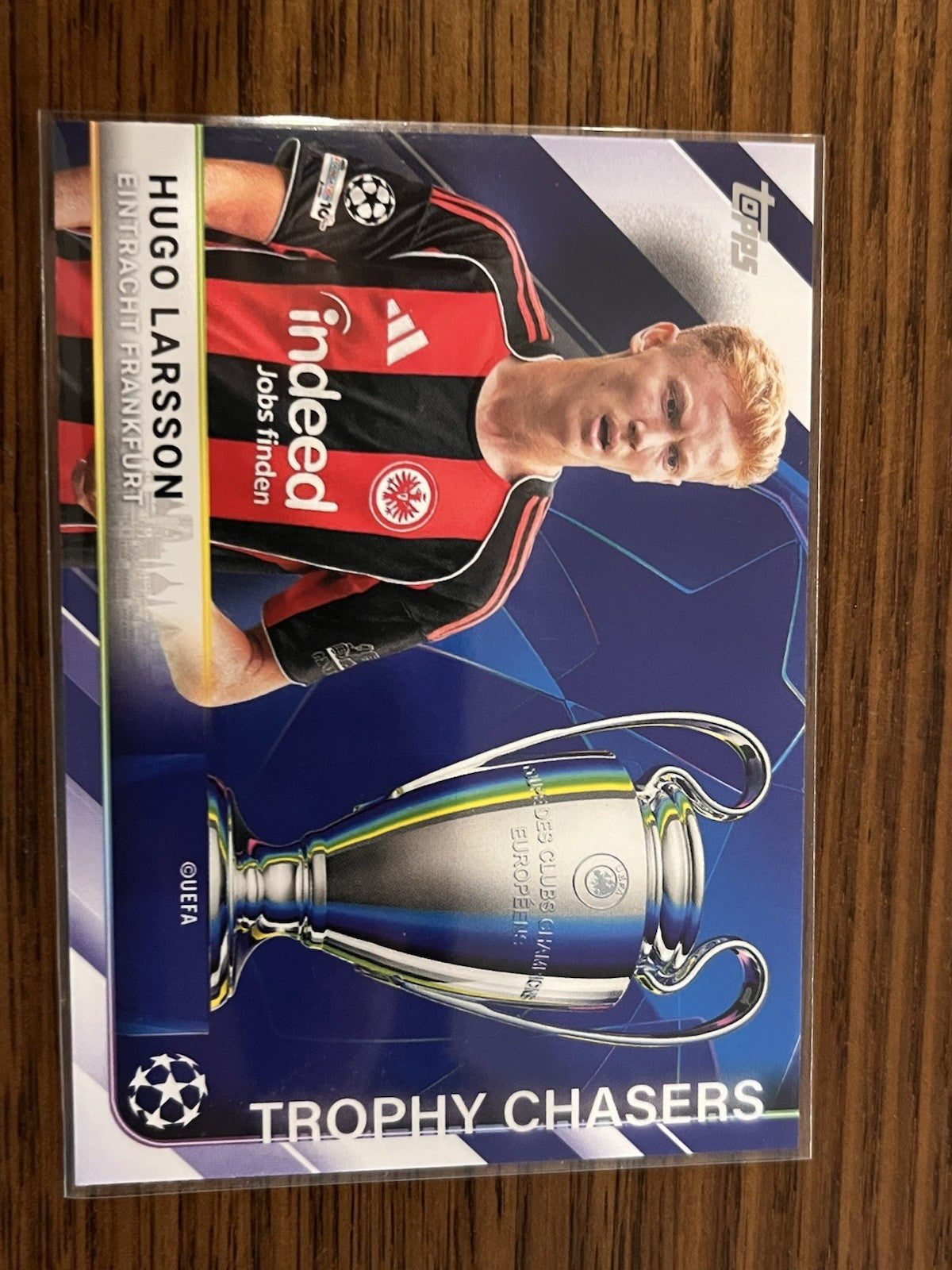 Topps UEFA Champions League Trophy Chasers Insert TC 16 Hugo Larsson Frankfurt1