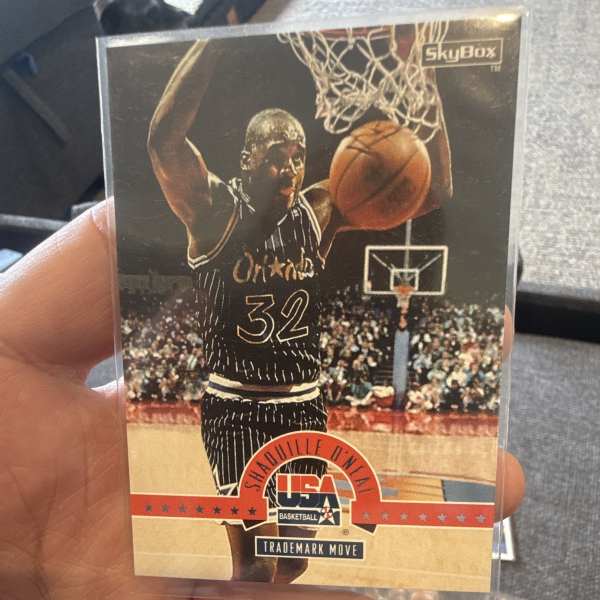 SkyBox Shaquille O'Neal Trademark Move USA Basketball 1994 #71 Orlando Magic0