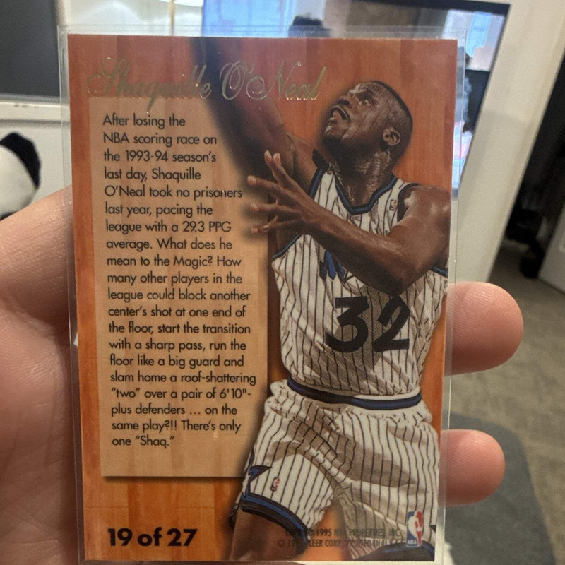 Shaquille O'Neal Hardwood Leader Insert 1994 95 Fleer 19/27 Orlando Magic1
