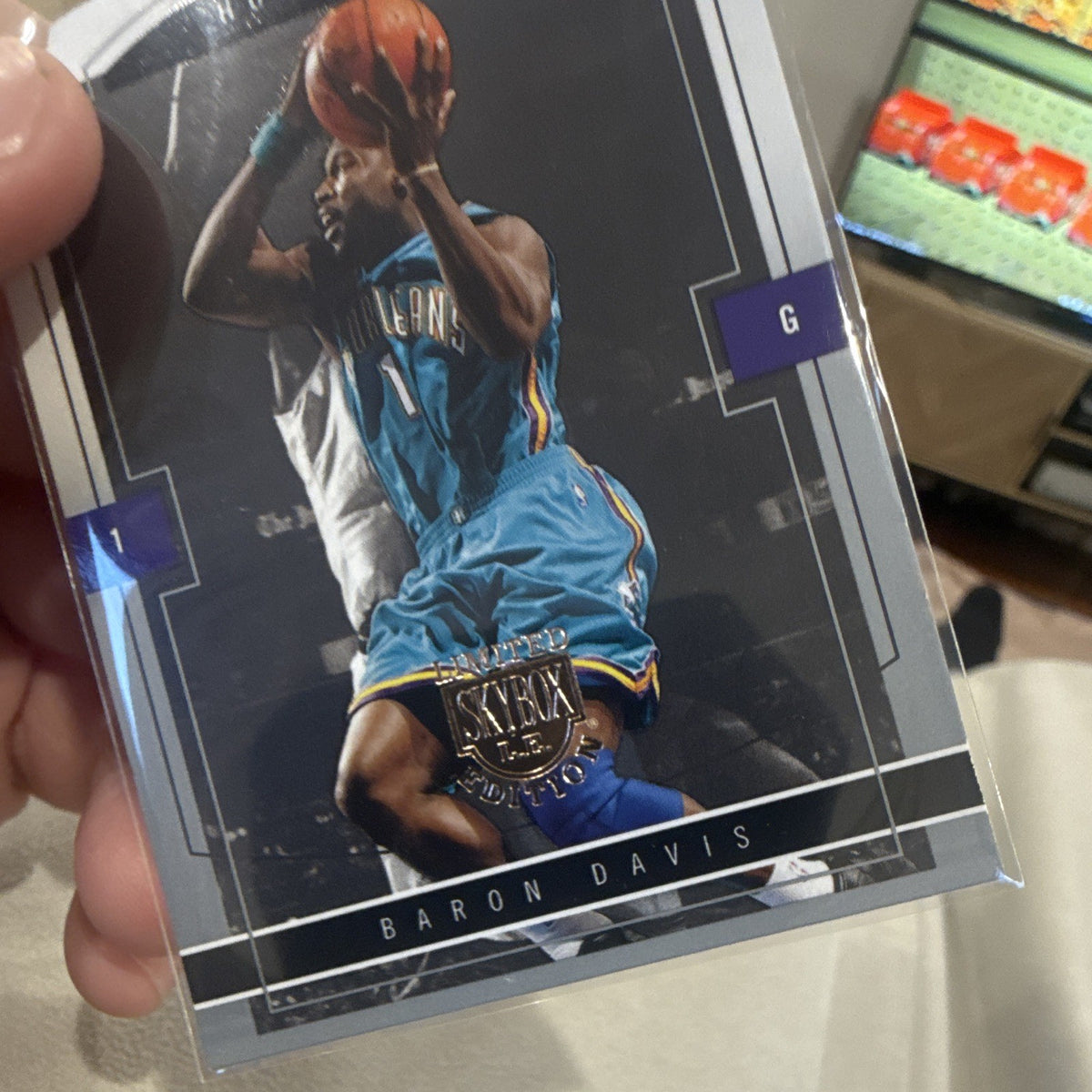 Fleer/SkyBox Limited Edition 2003 04 Baron Davis New Orleans Hornets #452