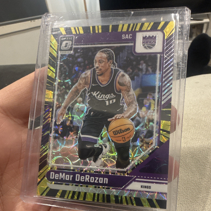 DeMar DeRozan Sacramento Kings Prizm 2024 25 Donruss Optic 218 33/750
