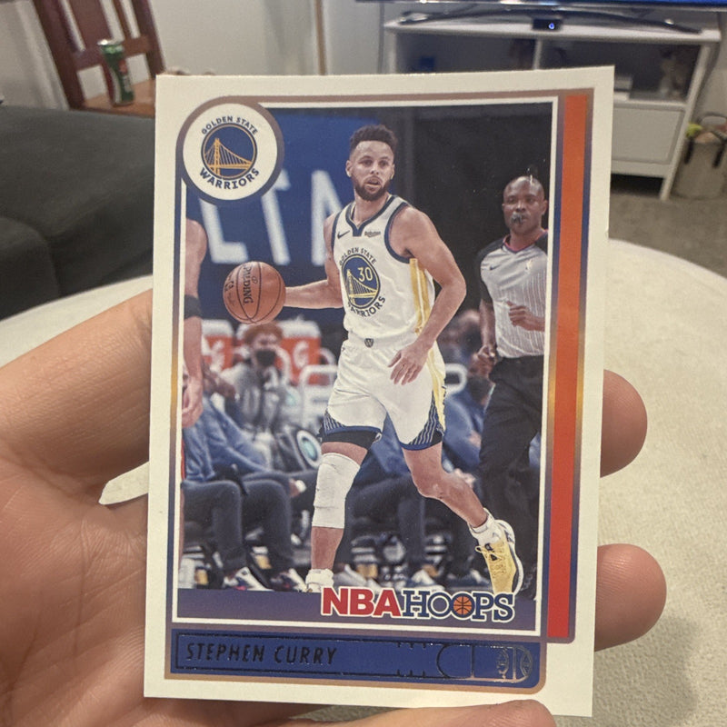 Panini 2021 22 NBA Hoops Stephen Curry Base Set #18 Golden State Warriors0