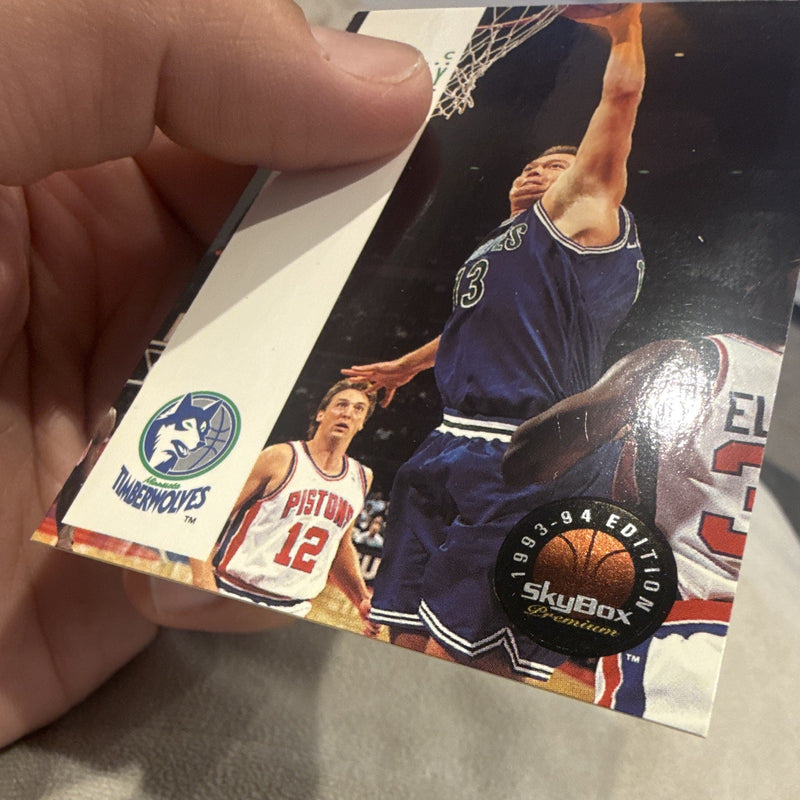 SkyBox Premium 1993 94 Luc Longley Minnesota Timberwolves #250 NBA Card1