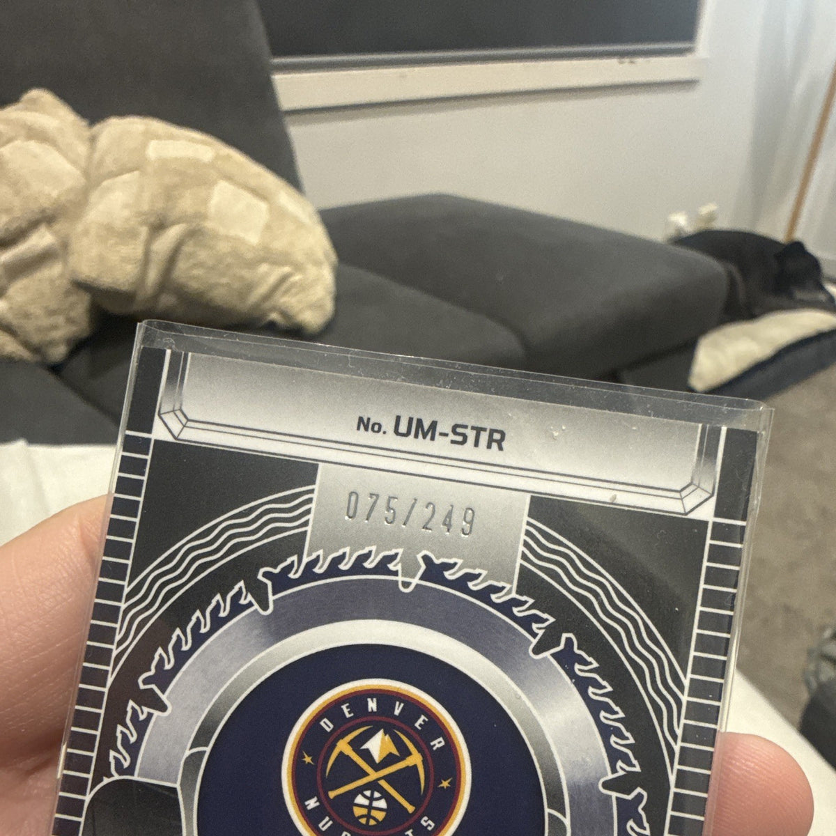 Panini Obsidian Unbreakable Julian Strawther Nuggets RC Mem UM STR 075/2492