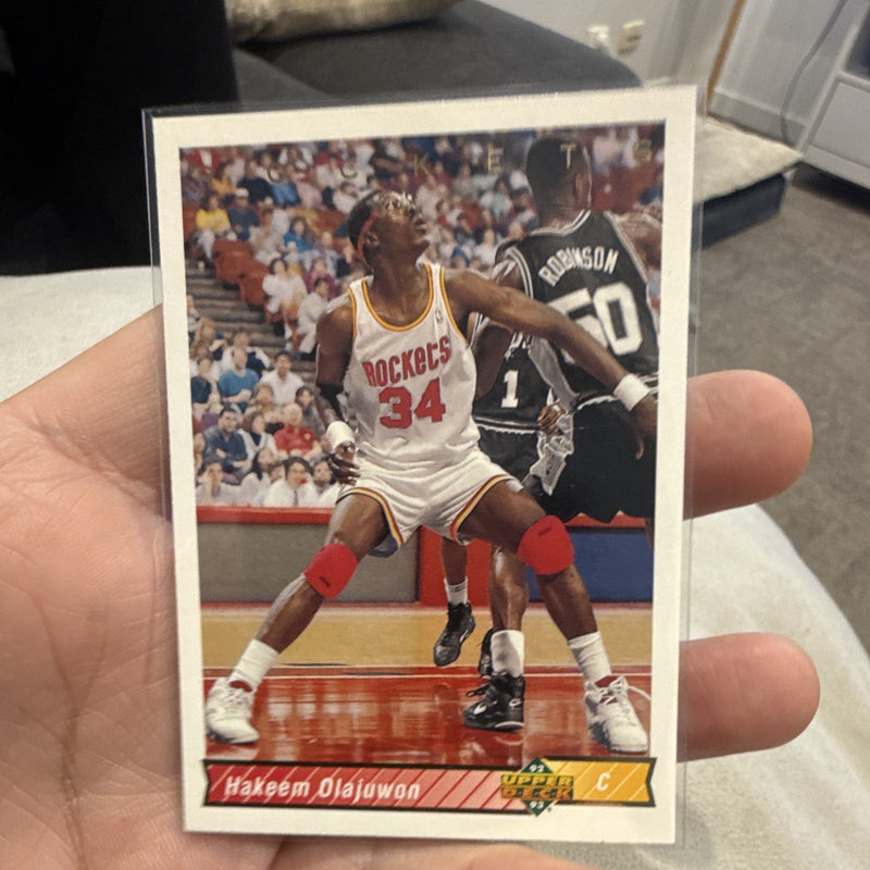 Upper Deck Hakeem Olajuwon Base Set #136 Houston Rockets NBA0