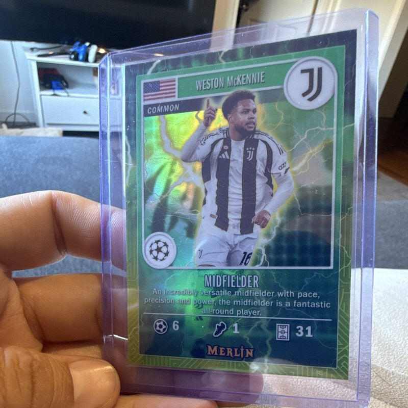 Weston McKennie Insert MG 50 Topps Merlin UEFA Champions League 2024/25 Juventus0
